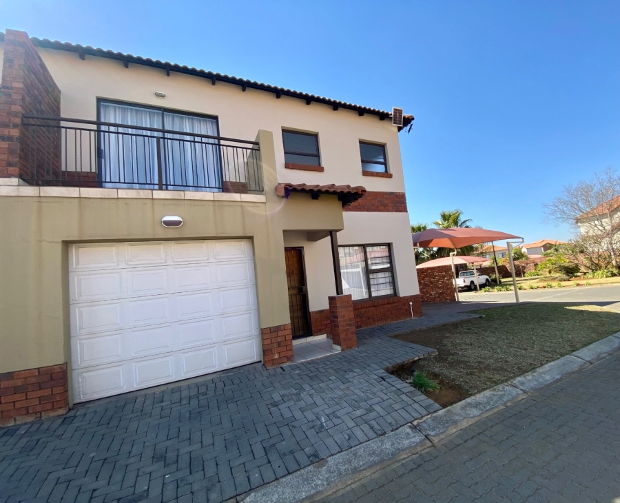 3 Bedroom Property for Sale in Waterval East North West
